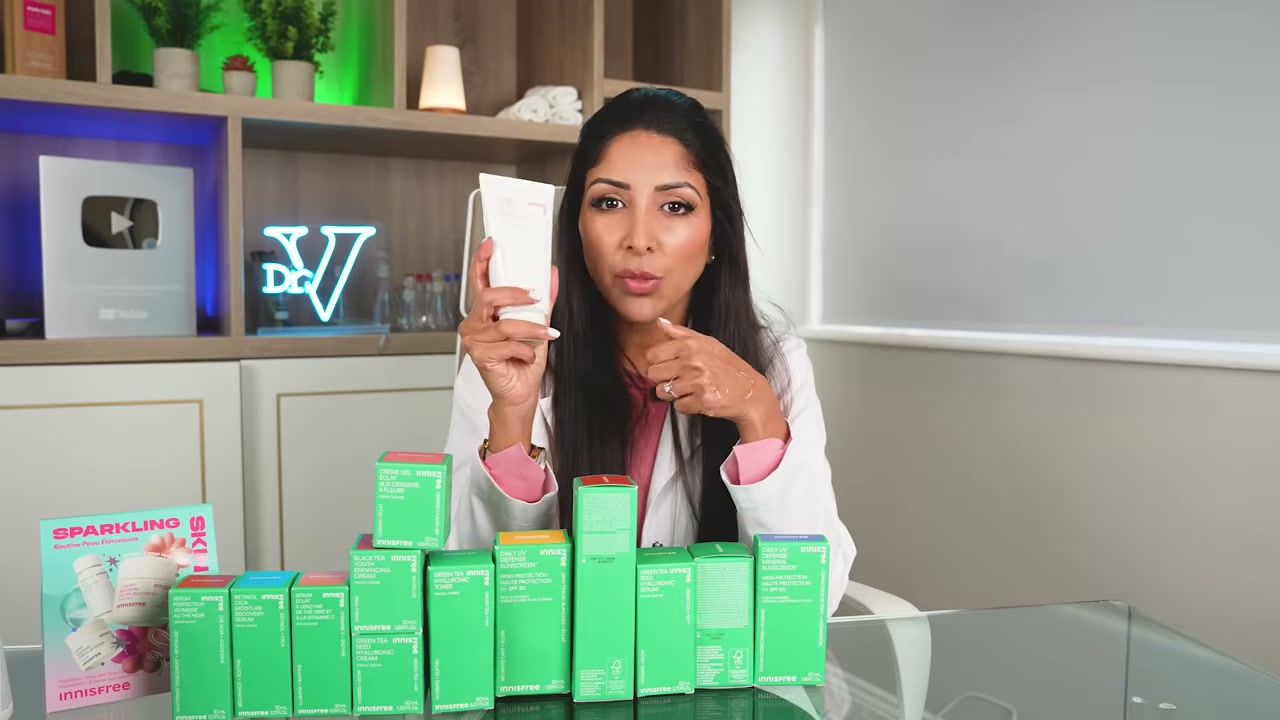 @vanitarattan reviewing innisfree Cherry Blossom Glow Jam Cleanser at 07:40 in a YouTube Shorts video