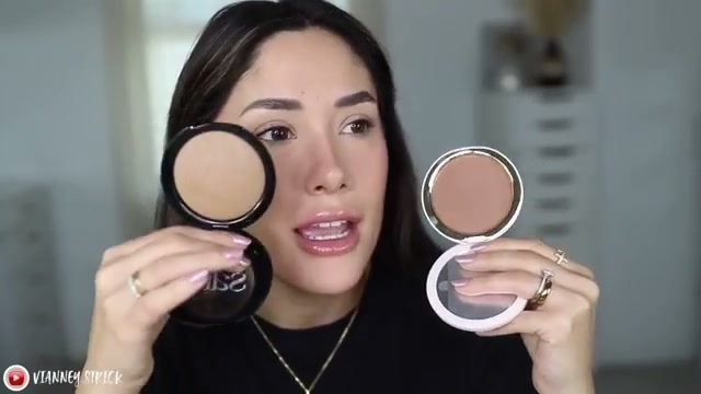 @vianneystrick reviewing Saie Super Suede Radiant Baked Bronzer at 10:19 in a YouTube Shorts video