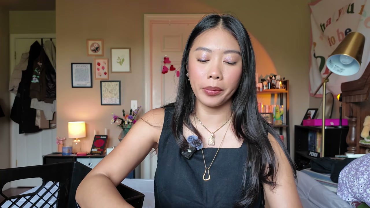 Simply Ageless Skin Perfector Essence Foundation