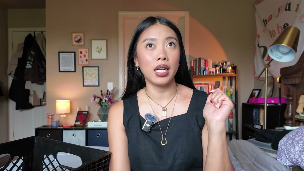 @vivnguyenbeauty reviewing Fubbles Rudy Chocolate Dipped Tubing Mascara at 33:00 in a YouTube Shorts video